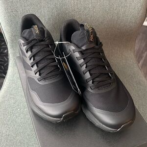 Arc’teryx NORVAN LD 3 W Size 6.5